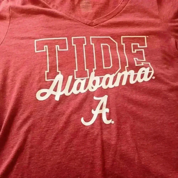 University of Alabama ladies shirt. Medium - Picture 3 of 4